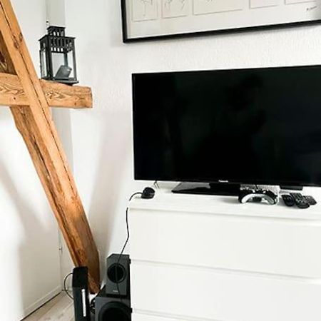 Modernes Apartment Mit Balkon Free Parking Netflix Celle Luaran gambar