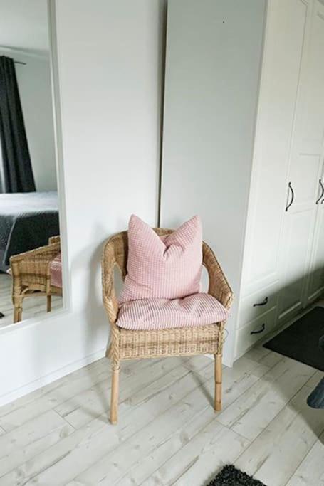 Modernes Apartment Mit Balkon Free Parking Netflix Celle Luaran gambar